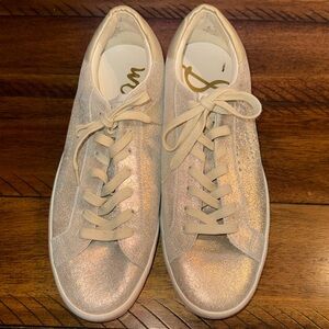 Sam Edelman Aubrie Metallic Molten Gold Sneaker